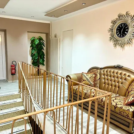 Kervanhof An Der Donau