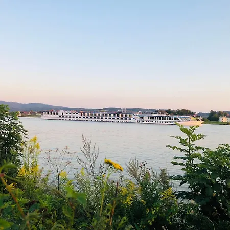 Pensjonat Kervanhof An Der Donau *