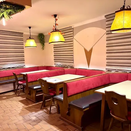 Pensjonat Kervanhof An Der Donau *