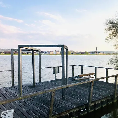 Kervanhof An Der Donau *